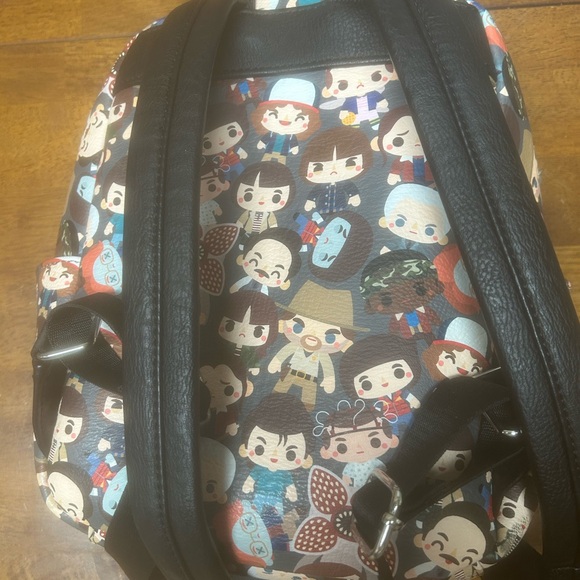 Stranger things mini backpackk - Picture 2 of 4